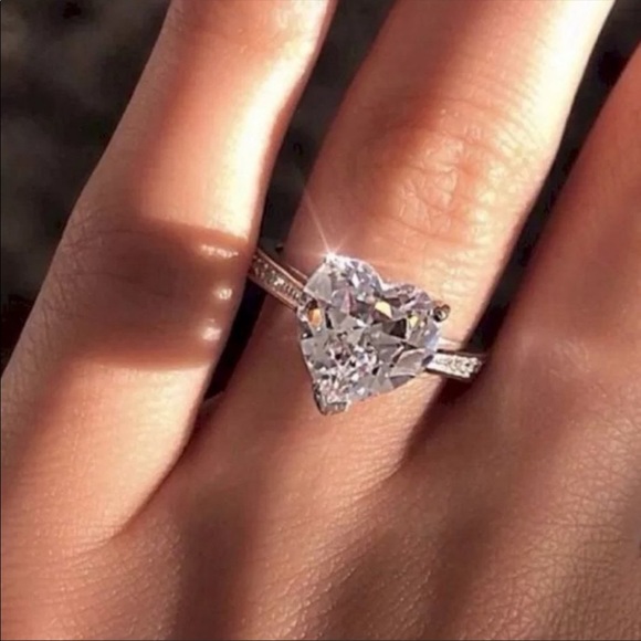 Lovely Heart 925 Silver Beautiful Diamond Ring - Picture 4 of 4